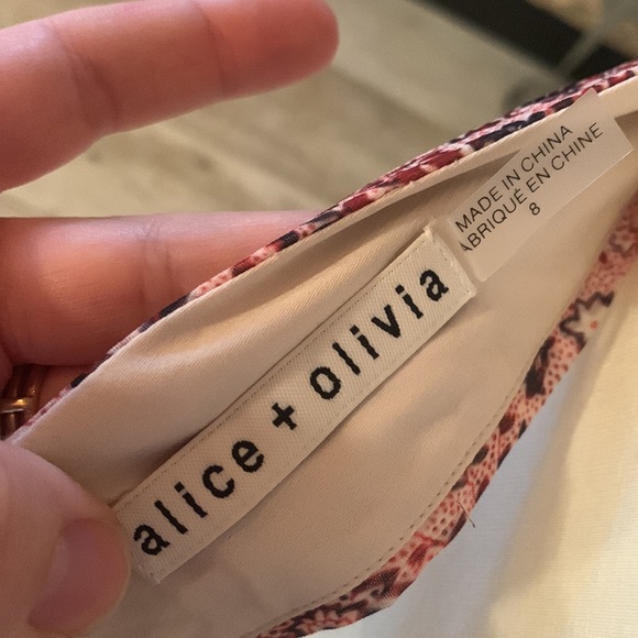 [alice + olivia] Colorful Boho Floral Pattern Crop Top - Size 8 - Picture 5 of 6